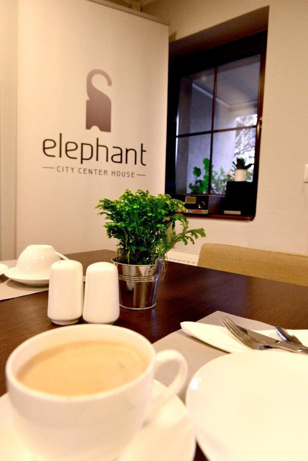 City Center House Elephant Poznan Bagian luar foto
